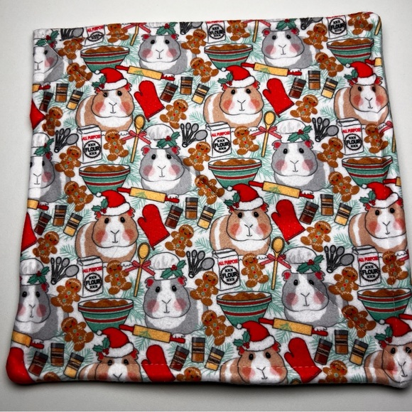Christmas Holiday Pack Piddle Pee Pads Guinea Pigs x4 Fleece Reversible New - Picture 3 of 7